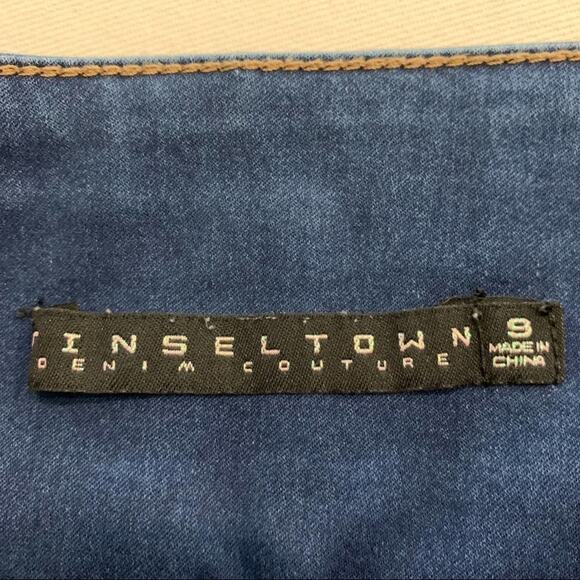 TINSELTOWN denim couture size 9. Three button and zipper front. High rise. - Picture 5 of 5